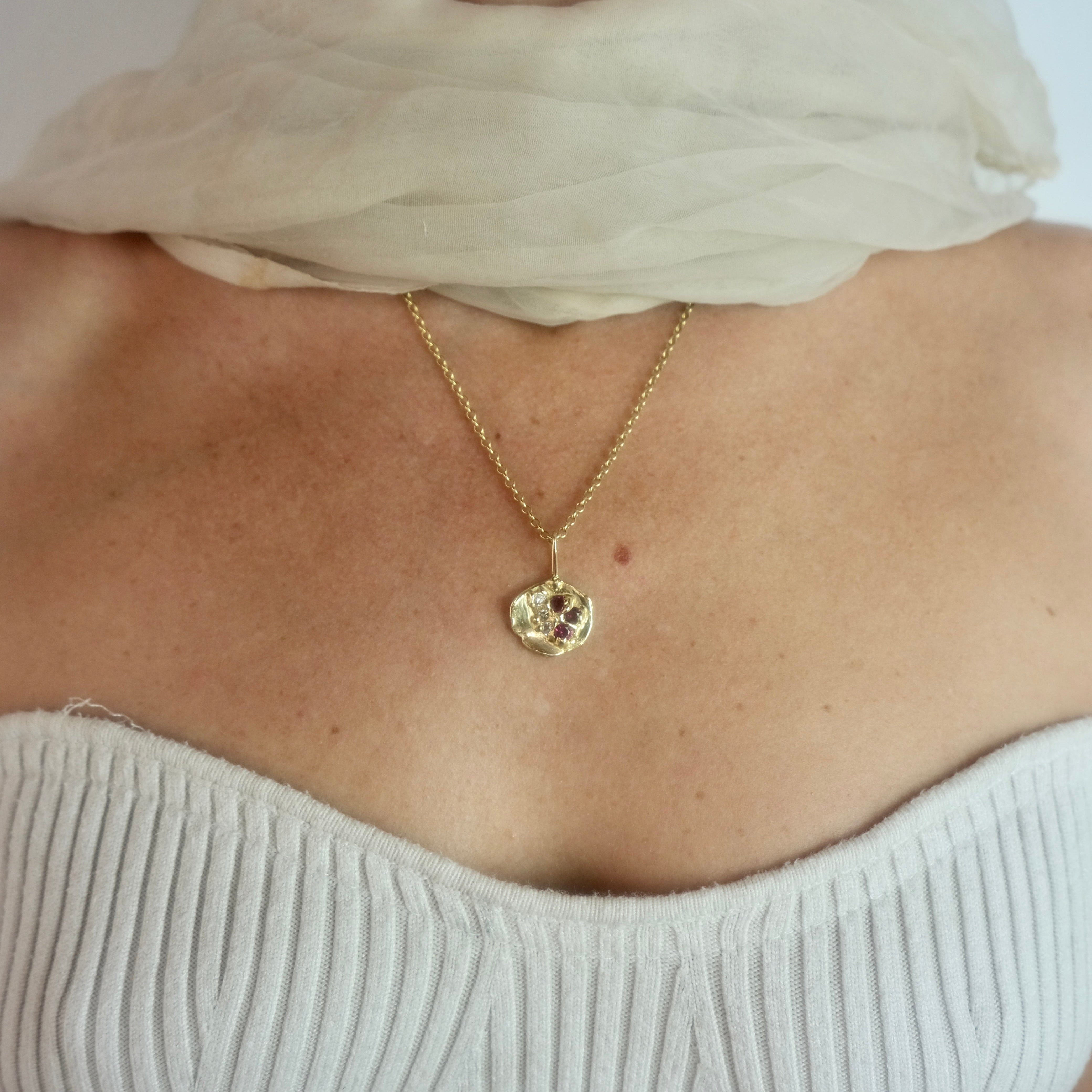 MAMAIN PENDANT