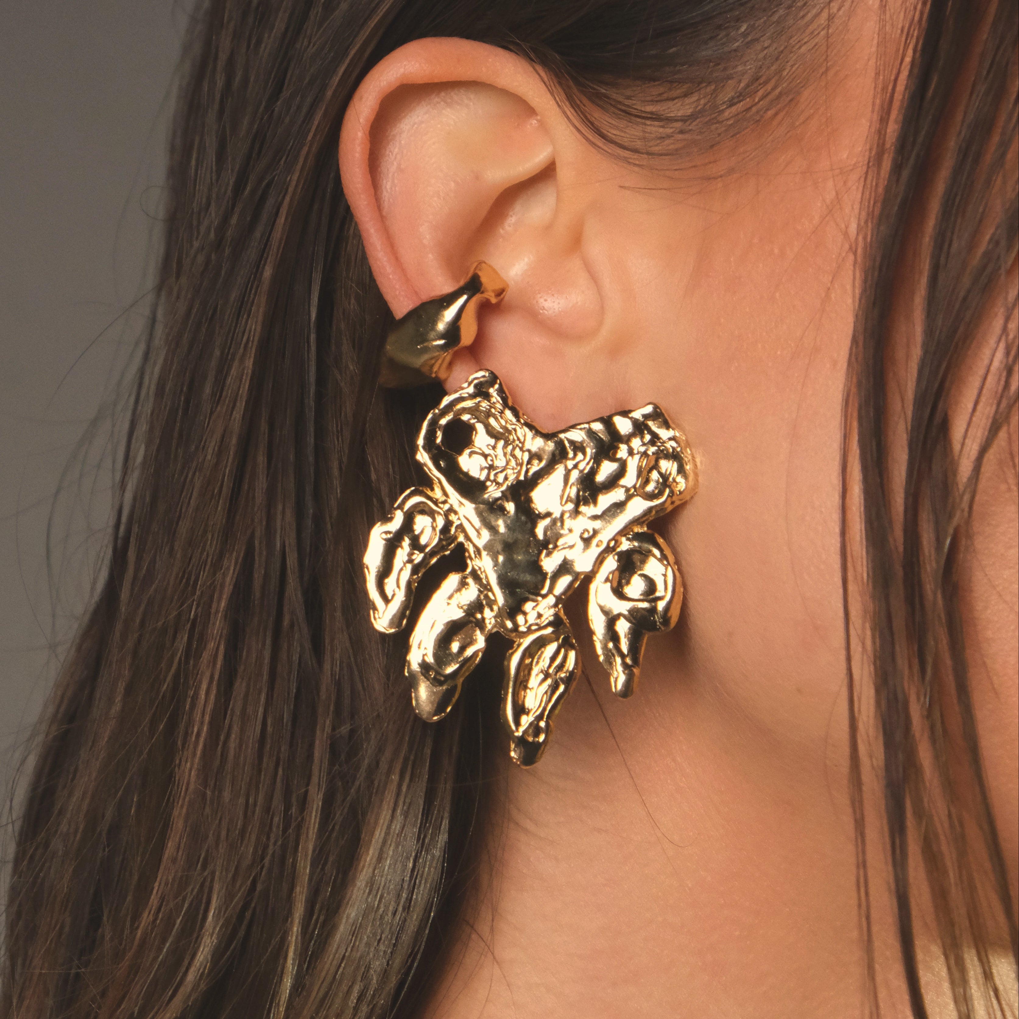 FETCH EARRING